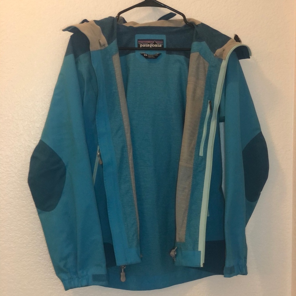 Patagonia rain/wind jacket